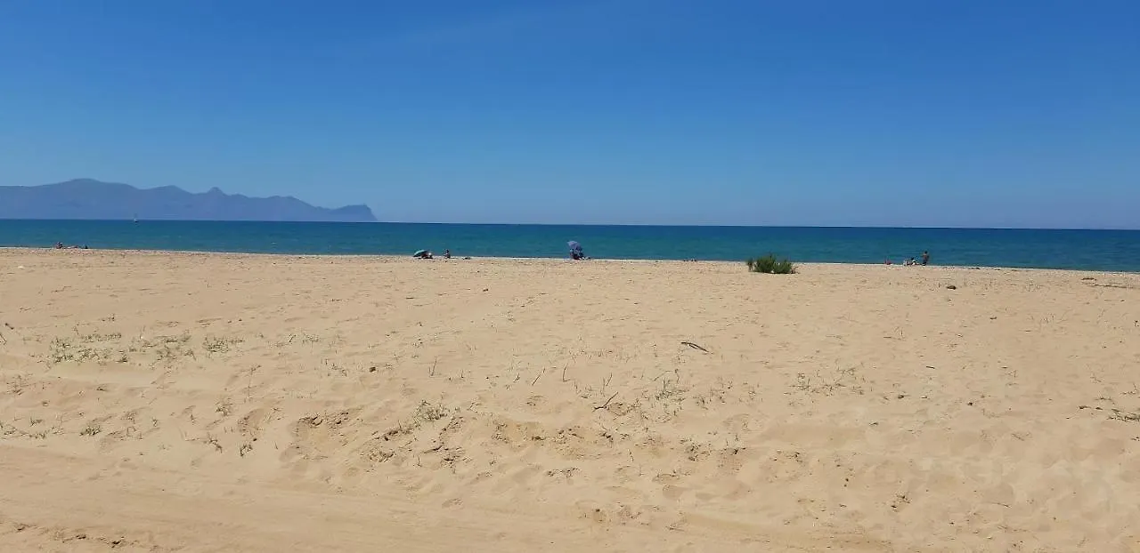 Isola Del Sole, Appartamenti Con Piscina Balestrate 0*,  Italien